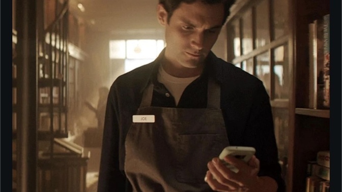 Why do bookstore employees where aprons?