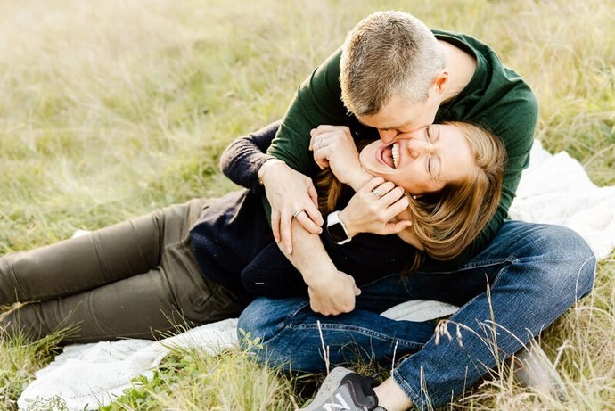 Is a strong friendship the foundation of a strong romantic relationship?