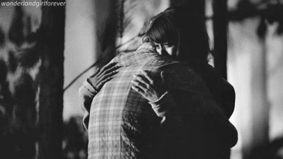 Girls if stranger guy asked you for hug would you give him hug?