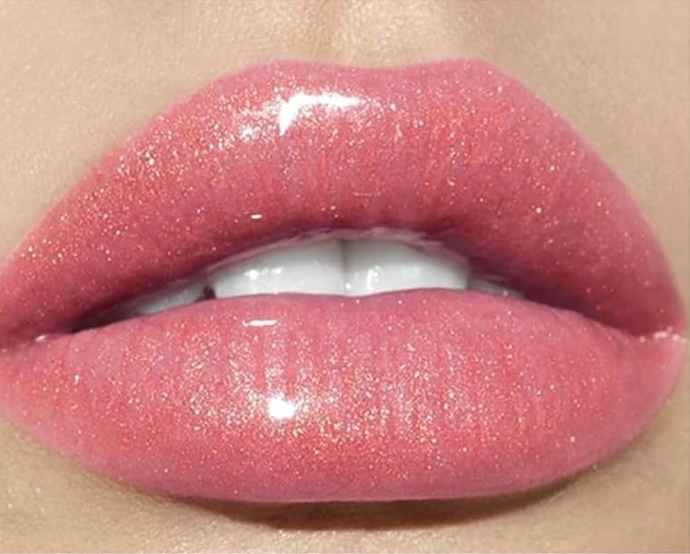 Guys, Is a girls makeup really a draw for you -- does it impact how attractive/sexy you think she is?