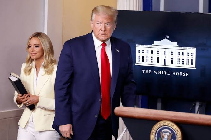 Would You Be Dating a Trumpist Woman ?
