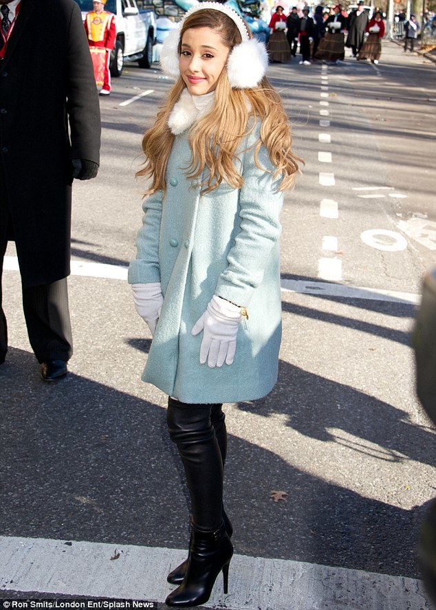 What’s your favorite Ariana Grande 2013 Outfit (part 5) ?