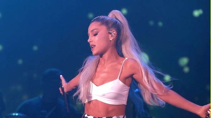 What’s your favorite Ariana Grande Sweetener Outfit (part 4)?