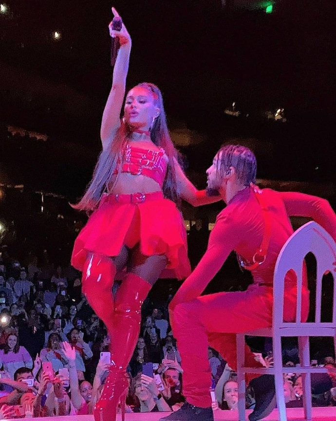 What’s your favorite Ariana Grande Sweetener Outfit (part 5)?
