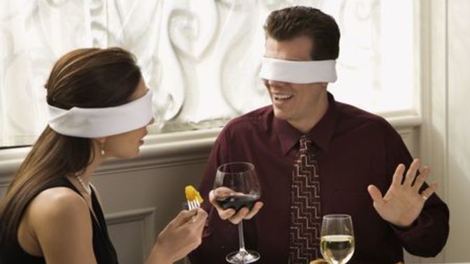 Is the saying ''love is blind'' stupid?