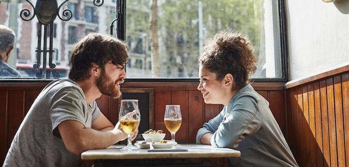 What are some tips you would give someone who is going on their first tinder date?