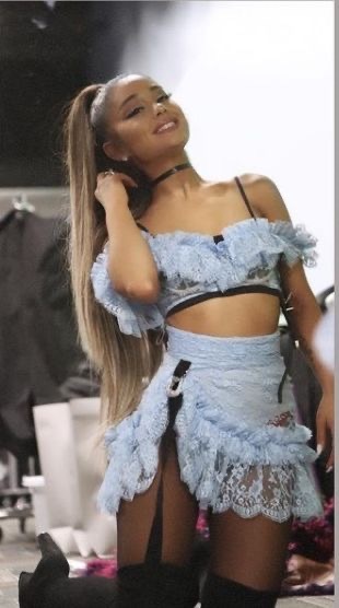 What’s your favorite Ariana Grande Sweetener Era Outfit (part 6) ?