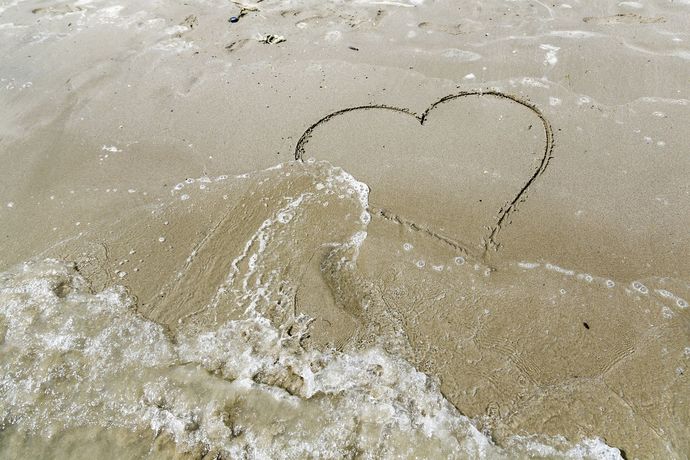 Have you felt drawn to someone just for a summer fling? If so, did you feel it might last past the summer?