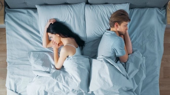 Is it okay to go to bed angry in a relationship?