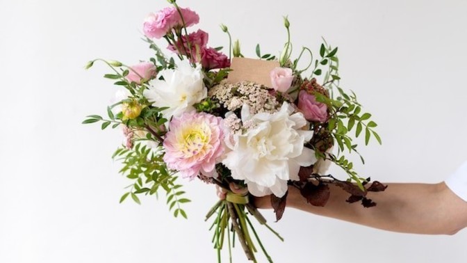If your S. O. was to get you a flower, what kind and color would it be and why?