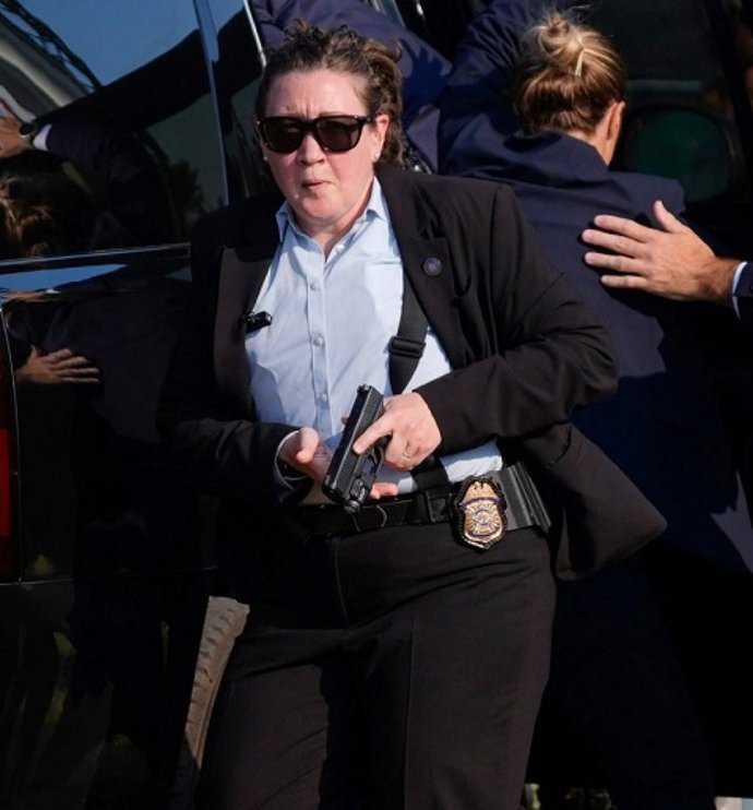 Am I the only one who thinks that women should not be in Secret Service?