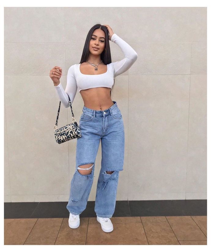 Can you post pics of what you consider modest and "slutty" outfits?