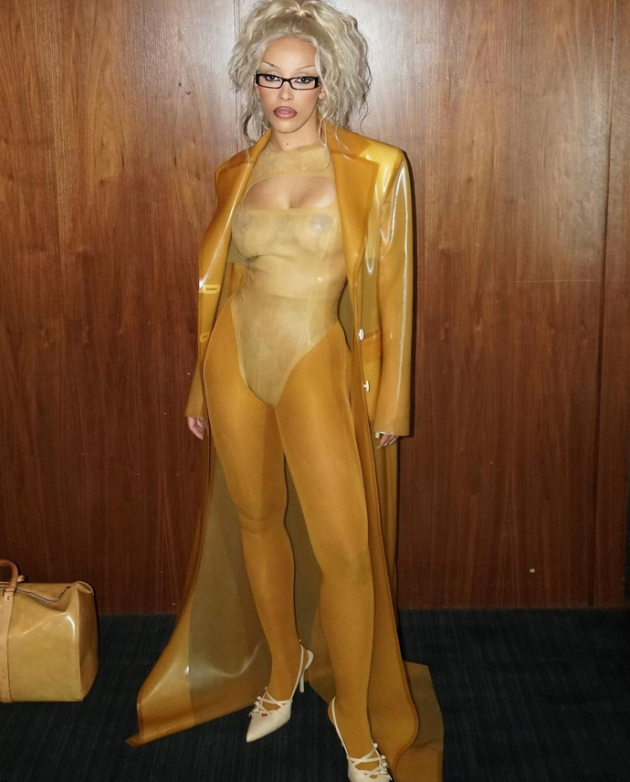 What’s your favorite Doja Cat Concert Outfit (part 7)?
