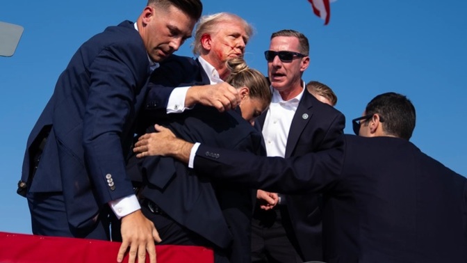 Should Trump hire his own security if he wants to avoid being assassinated by the deep state?