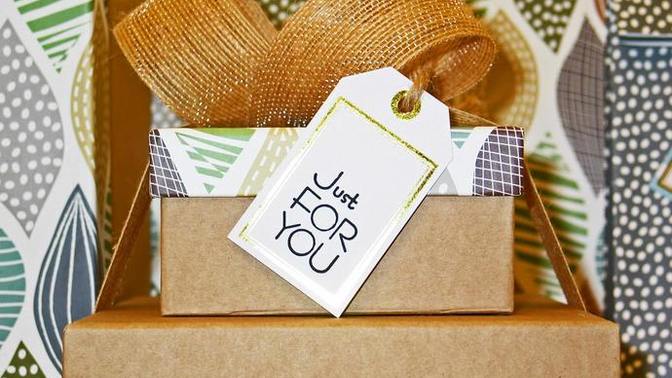 What are some acts of service ideas for long distance relationship?