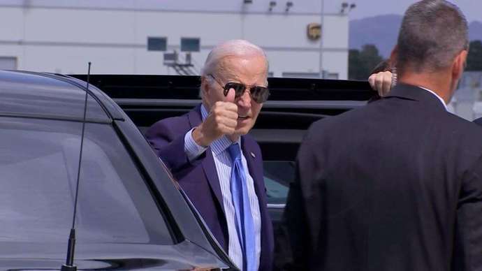 Democrats dumping Biden because they are suddenly really worried about his health (Yeah Riiiight)! But notice anything strange about Biden with Covid?