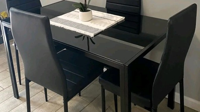 Which black dinning set do you like?