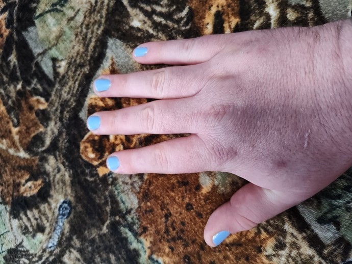 Do you support men wearing nail polish?