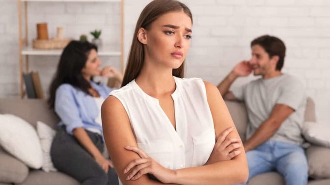 Would You Rather Know Whether Your Significant Other Is Cheating On You?