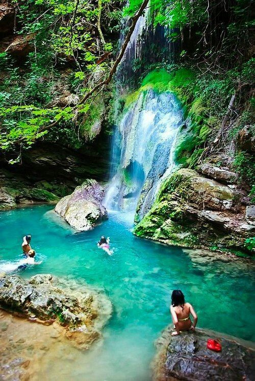 Does this look like an interesting island? Would you like to visit here?