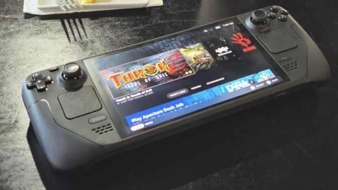 Does the steam deck have a limit on pc games?