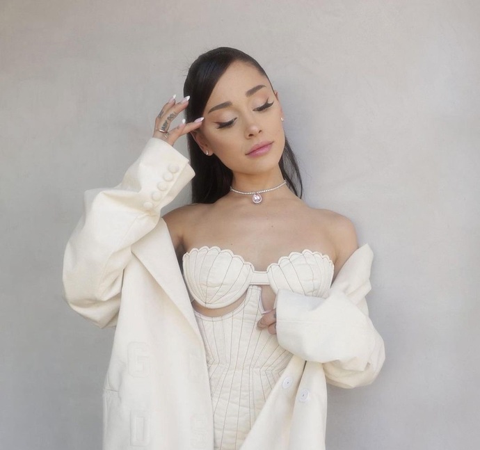 What’s your favorite Ariana Grande Positions Outfit part 5?