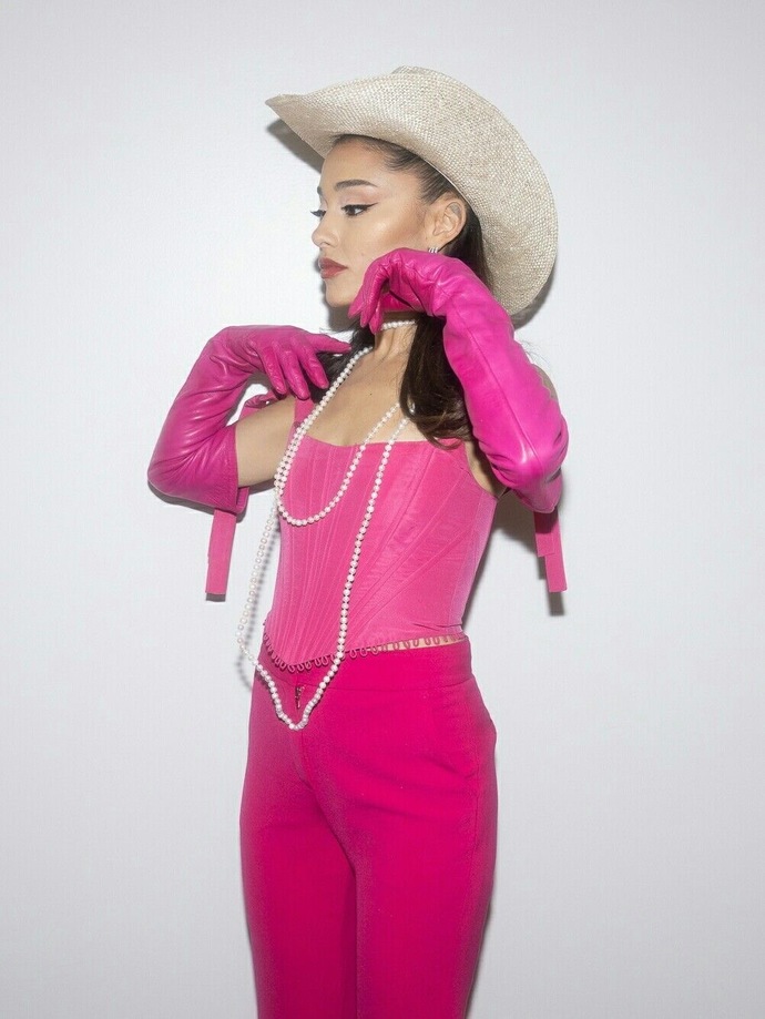 What’s your favorite Ariana Grande Positions Outfit (part 6)?