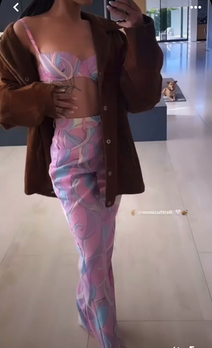 What’s your favorite Ariana Grande Positions Outfit (part 6)?