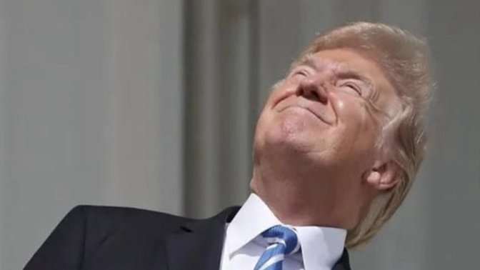 Who would vote for a convicted moron that stares directly into a Sun eclipse?