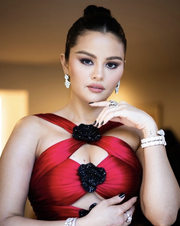 Which one of you guys has a crush on Selena Gomez?