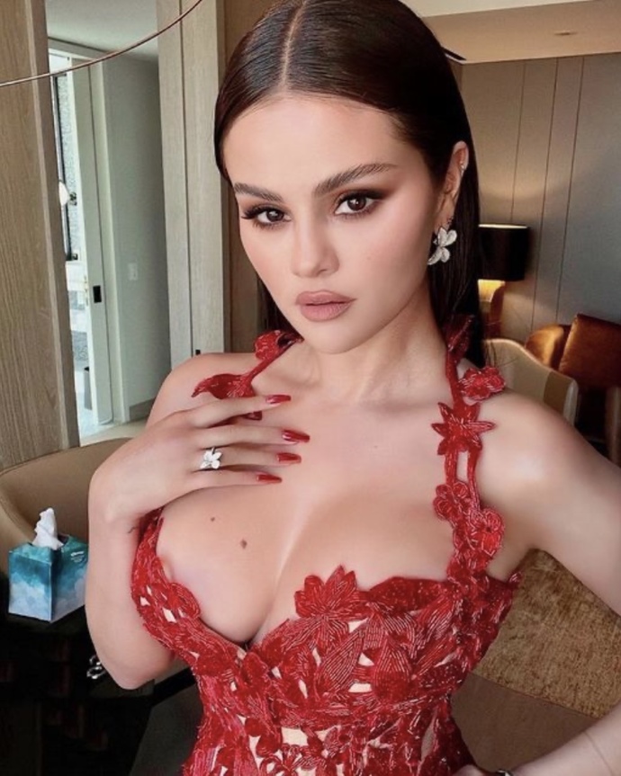 Which one of you guys has a crush on Selena Gomez?