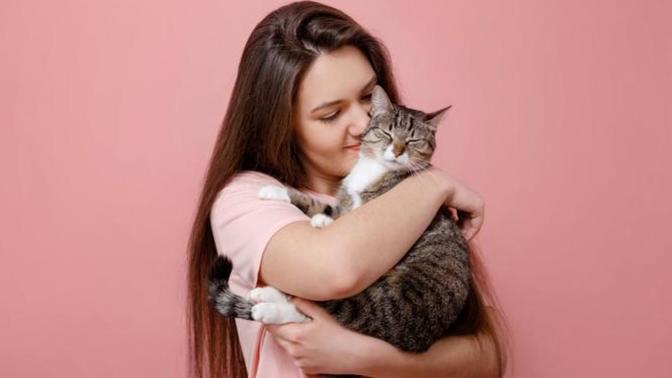 Are single childless cat ladies and gentlemen really "the problem"?