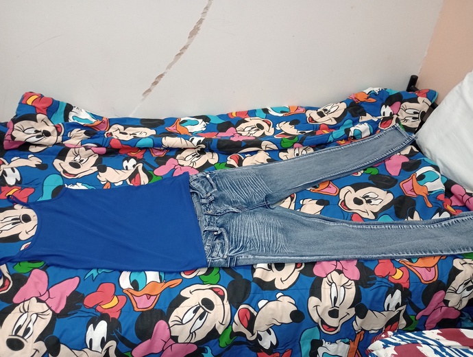 What outfit should I wear ?