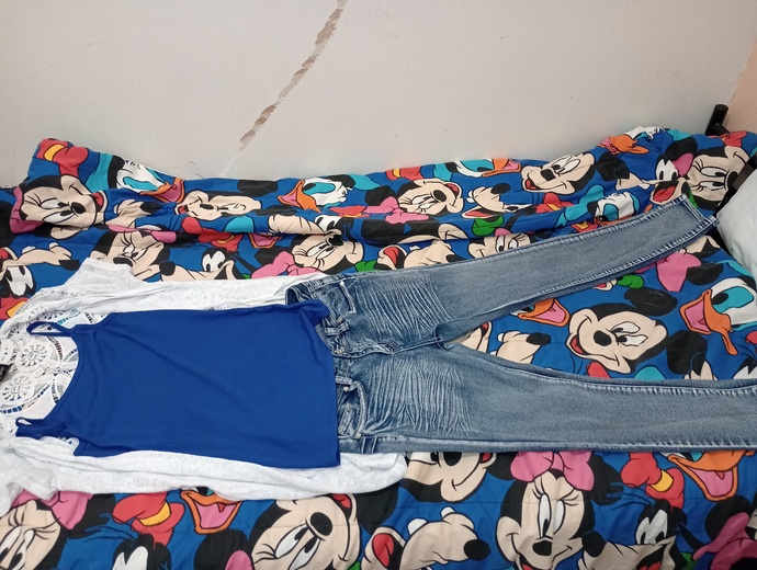 What outfit should I wear ?