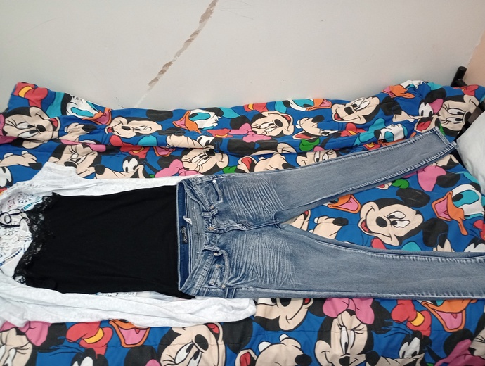 What outfit should I wear ?