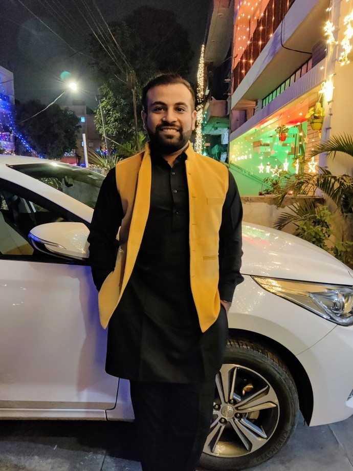 I have been trying to date since very long but for some reason there is no luck, nor do I get any likes on dating sites. What should I do to improve?