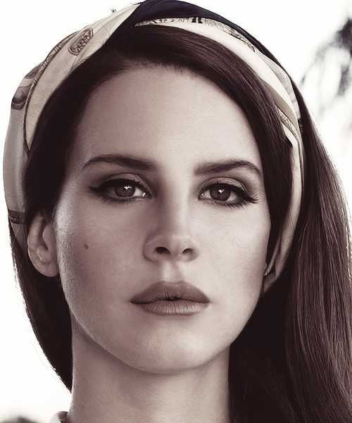 Why the most men dont find her pretty?