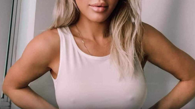 A Pornstars says men dont want to date her?