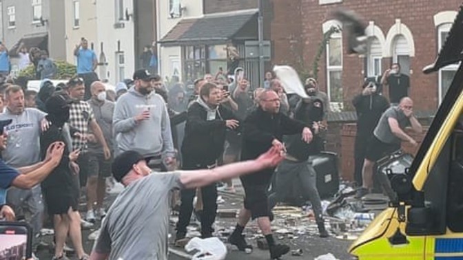 Is it time to send the army in to deal with the far right?