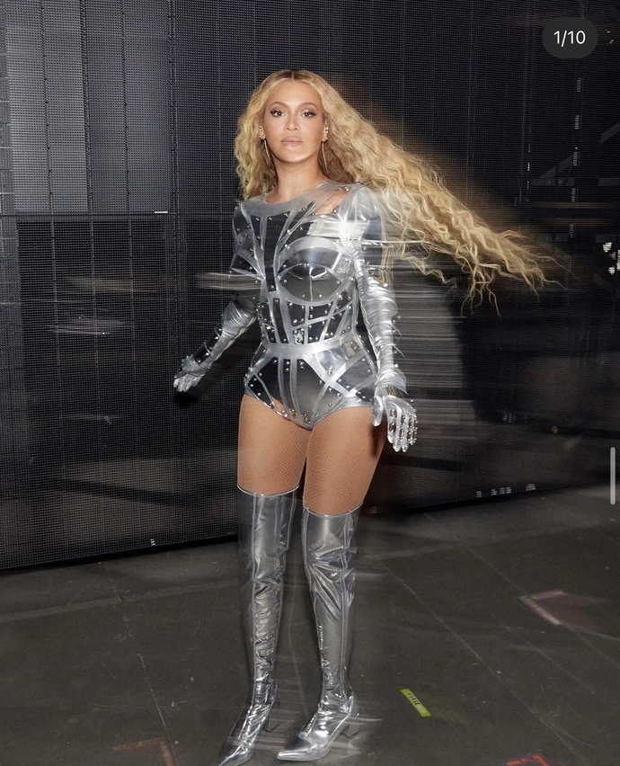 What’s your favorite Beyonce Renaissance Outfit (part 13)?