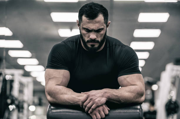 On this site, is there likely more physically attractive males or females?