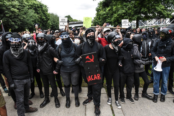 What do you think of the far-right protests in the UK 🇬🇧🏴󠁧󠁢󠁥󠁮󠁧󠁿?