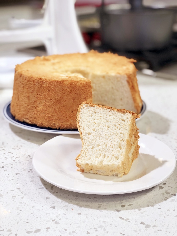 Which of these cake choices do you prefer?