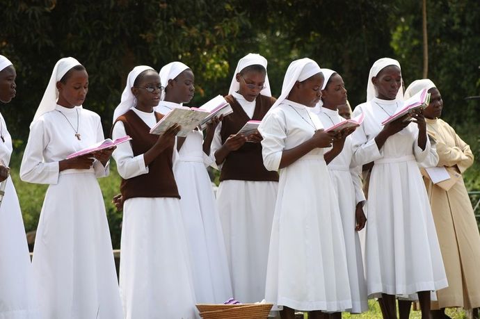 Why are White Liberals always claiming Christians &Christianity is racist?