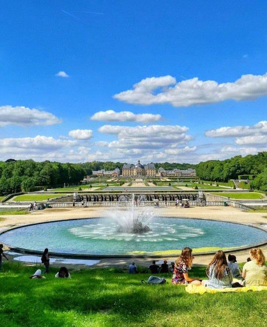 What do you think of the monuments created by architect Louis Le Veau?