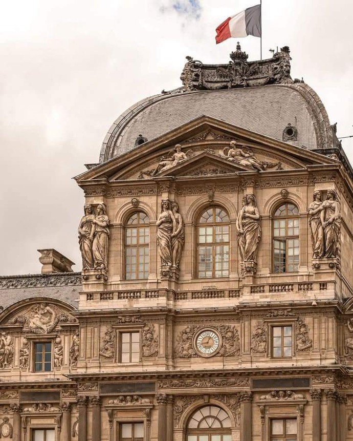 What do you think of the monuments created by architect Louis Le Veau?