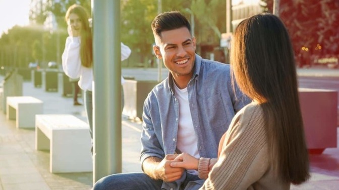 Cheating and love? Can a guy cheat while he loves you?