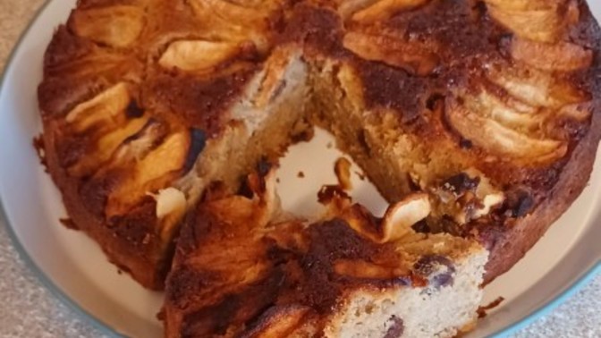 Do you like apple cake?