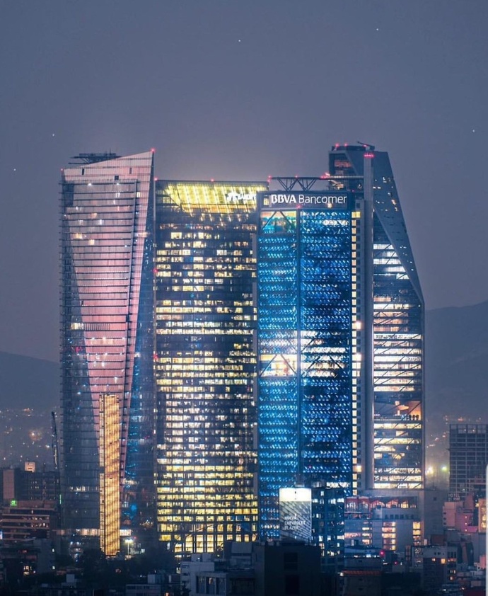 Torre Mayor in Mexico City