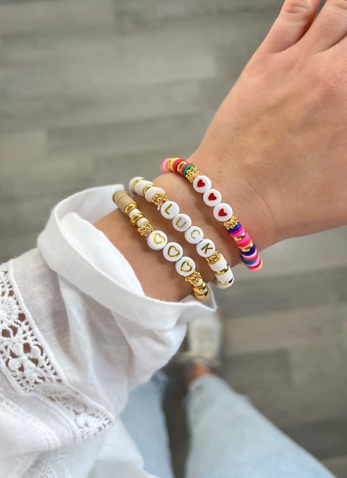 Do you think bracelets are fashionable and cute?